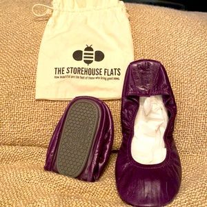 Brand new with bag! Adorable Purple flats